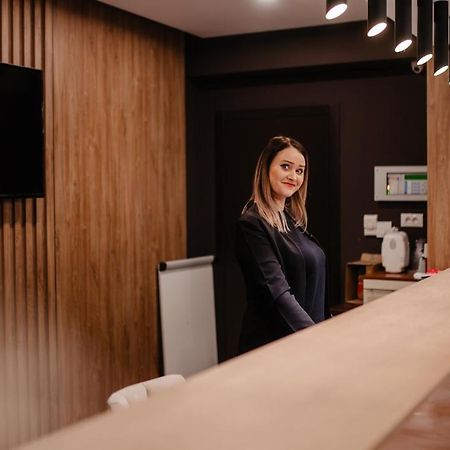 Hotel Ariata Scheia Bagian luar foto
