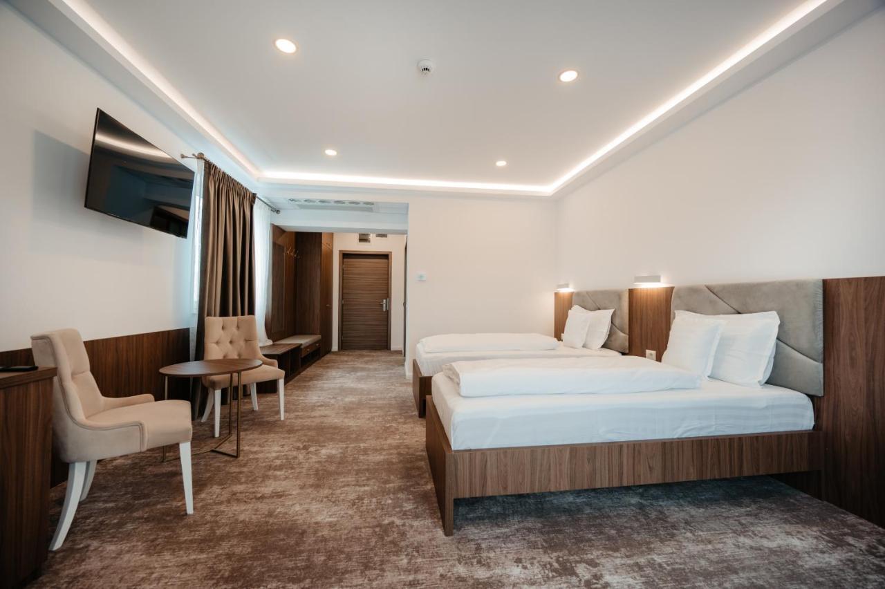 Hotel Ariata Scheia Bagian luar foto