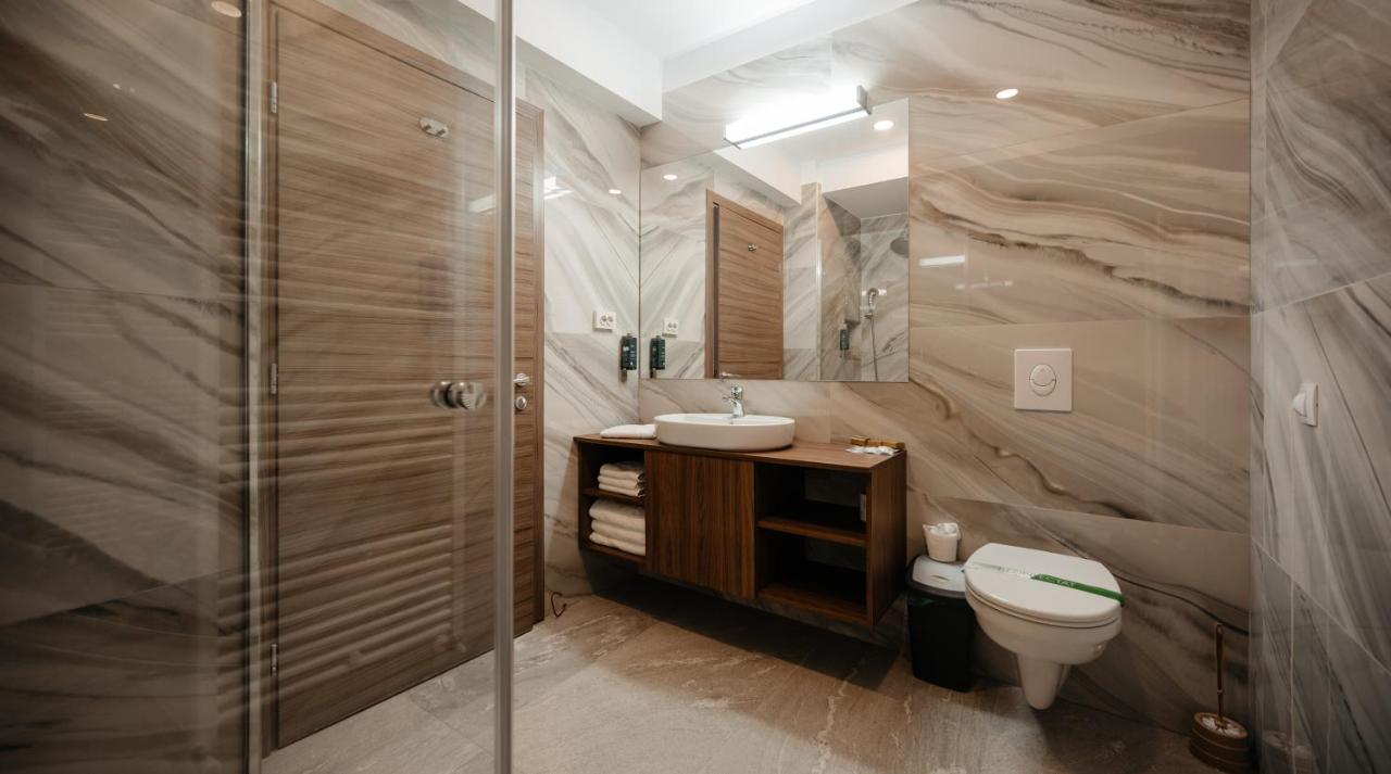 Hotel Ariata Scheia Bagian luar foto