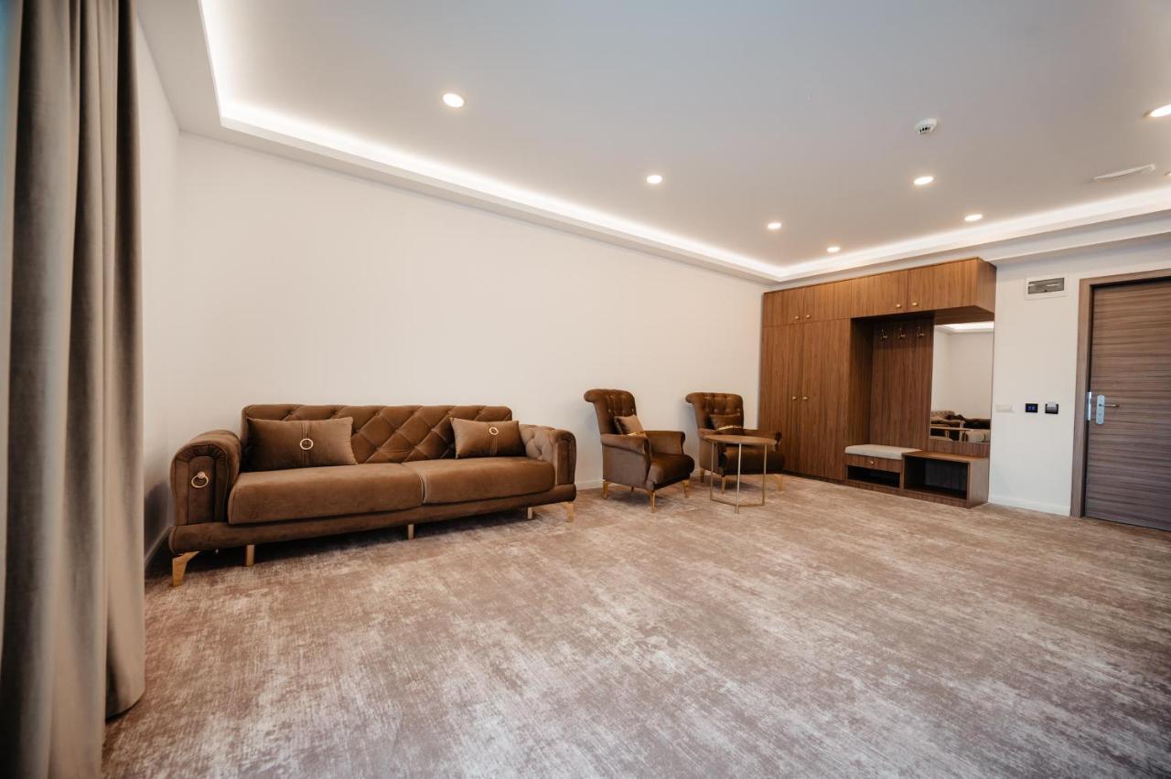 Hotel Ariata Scheia Bagian luar foto