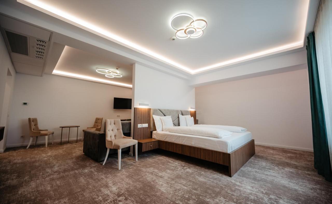 Hotel Ariata Scheia Bagian luar foto