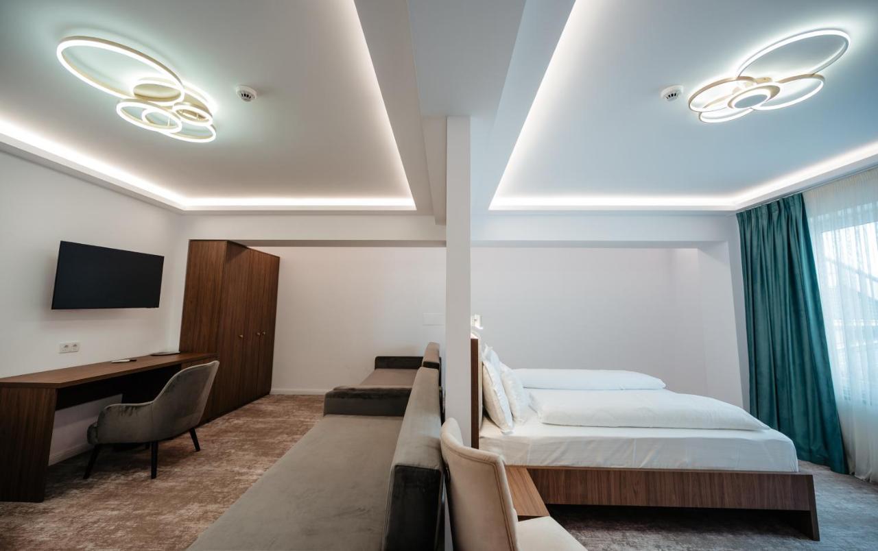 Hotel Ariata Scheia Bagian luar foto