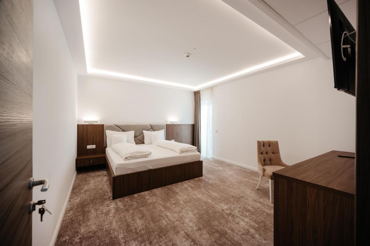 Hotel Ariata Scheia Bagian luar foto