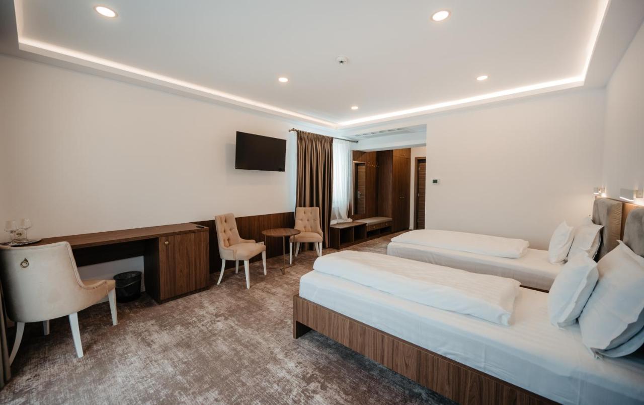 Hotel Ariata Scheia Bagian luar foto
