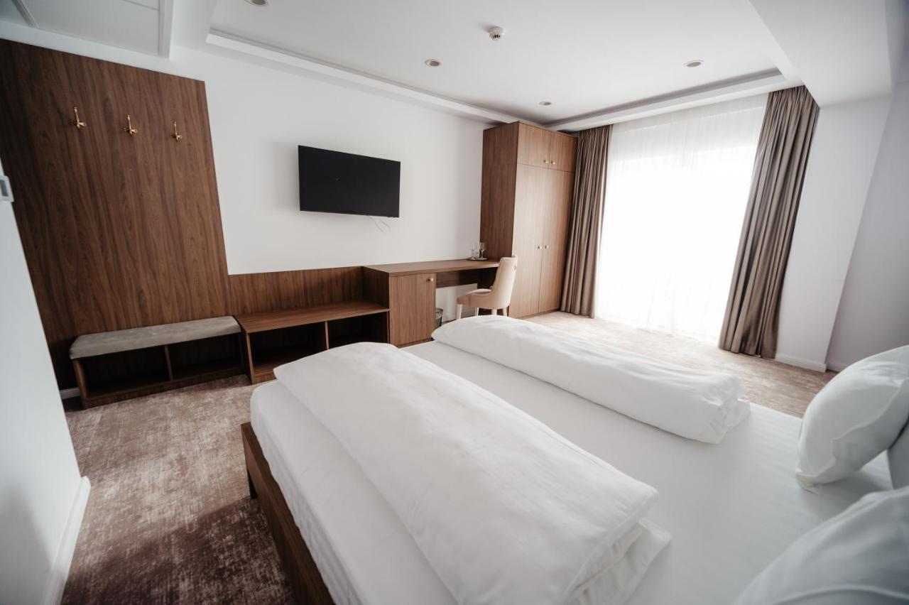 Hotel Ariata Scheia Bagian luar foto
