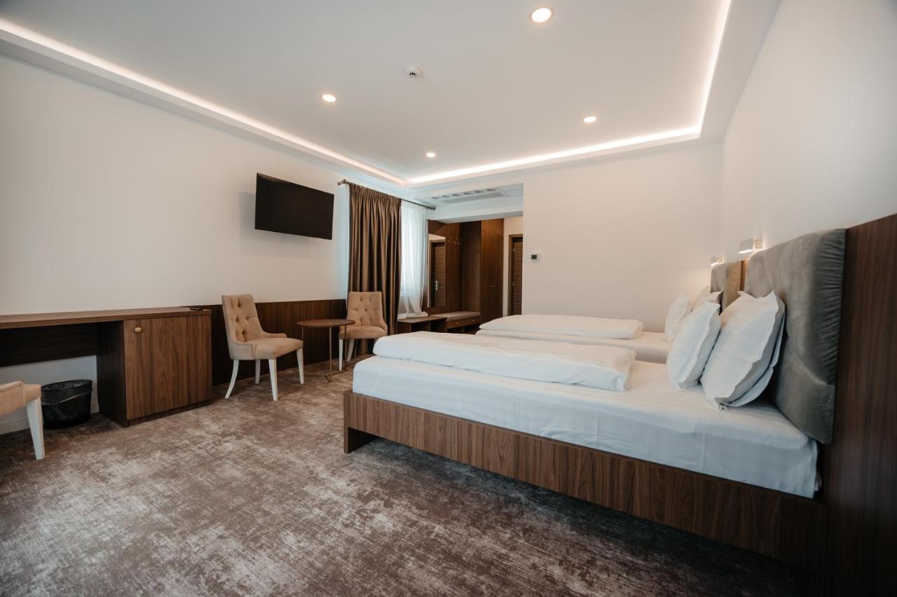Hotel Ariata Scheia Bagian luar foto
