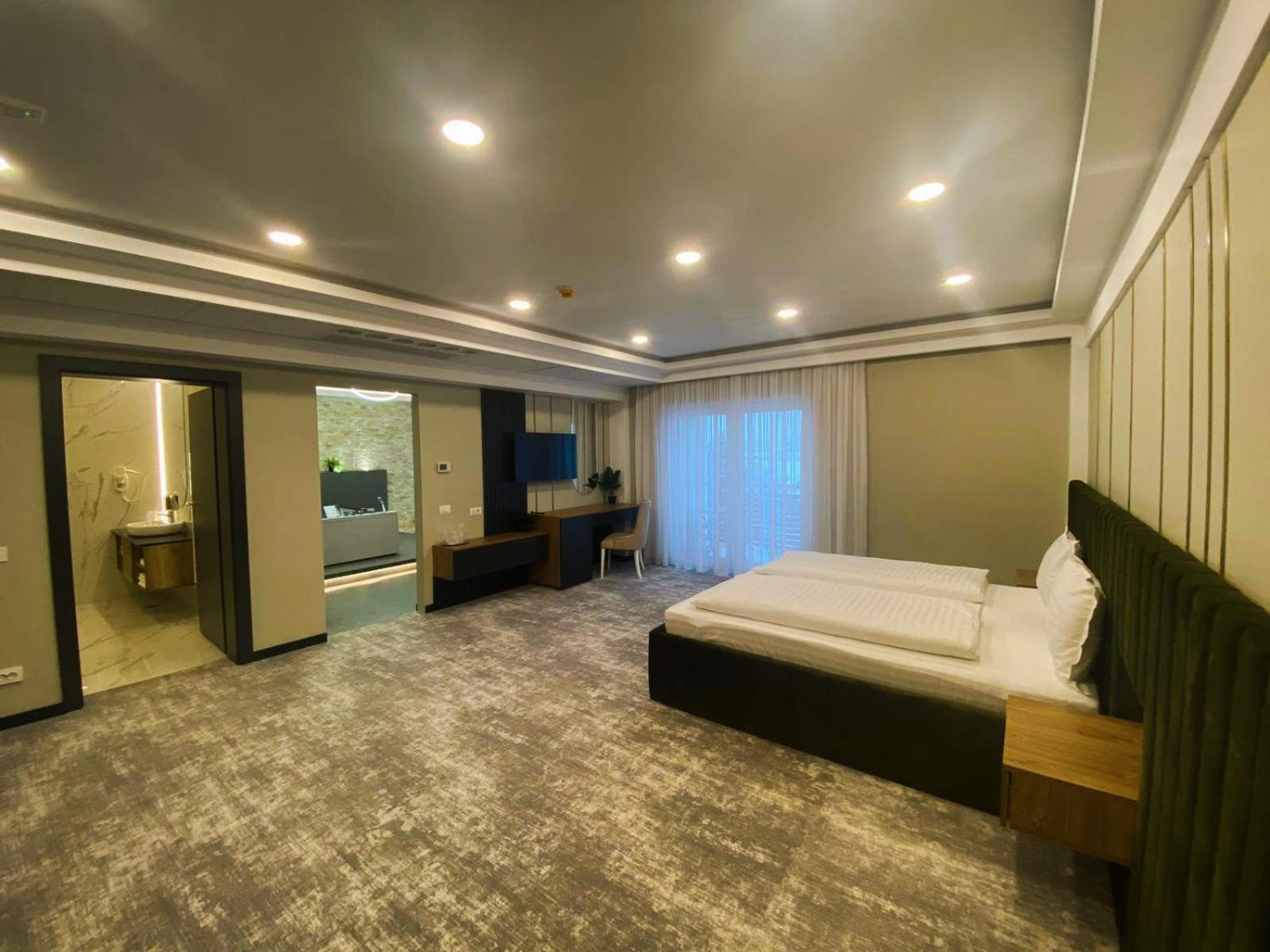 Hotel Ariata Scheia Bagian luar foto